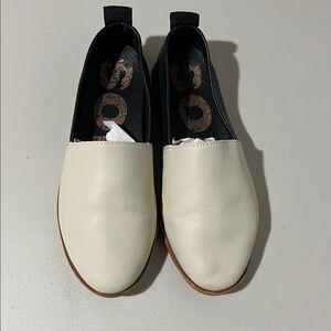 Sorel Women's Cream Flats